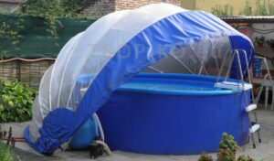 La copertura TROPIKO per un bagno più lungo in acqua calda e limpida come l’azzurro. Per piscine da giardino (tonde) fuori terra e incassate.